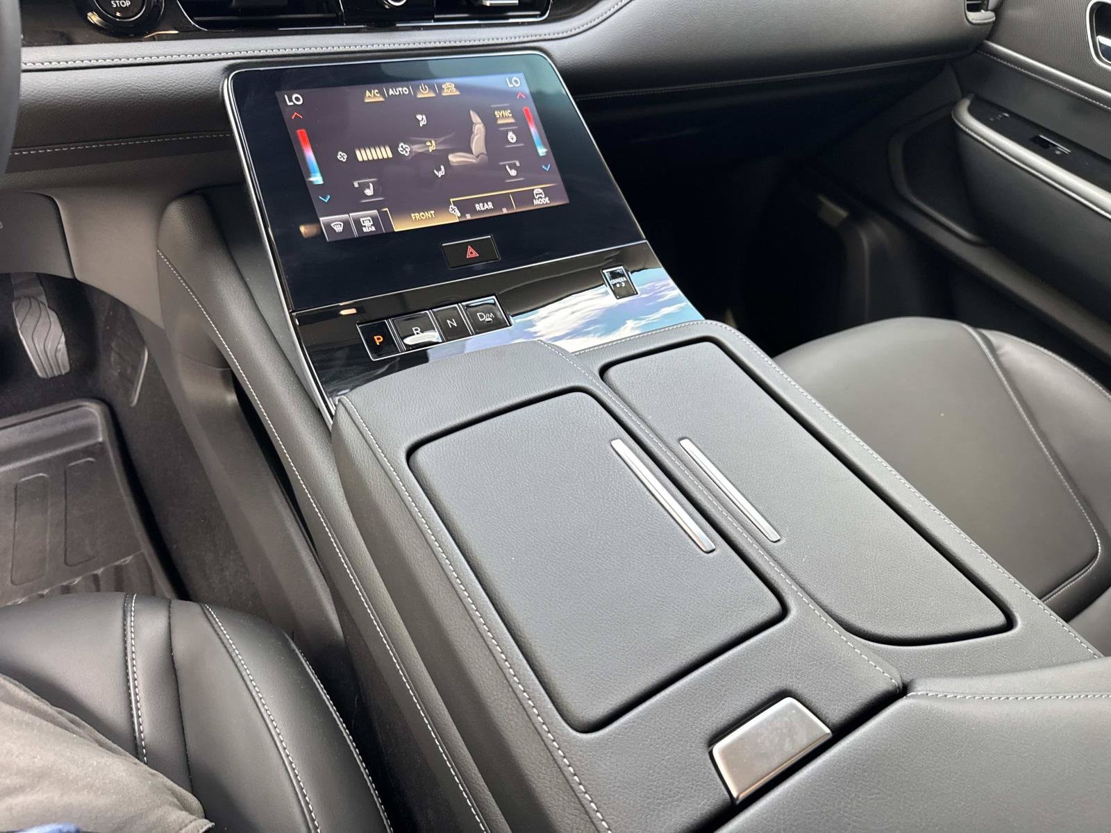 2026 INFINITI QX80 27