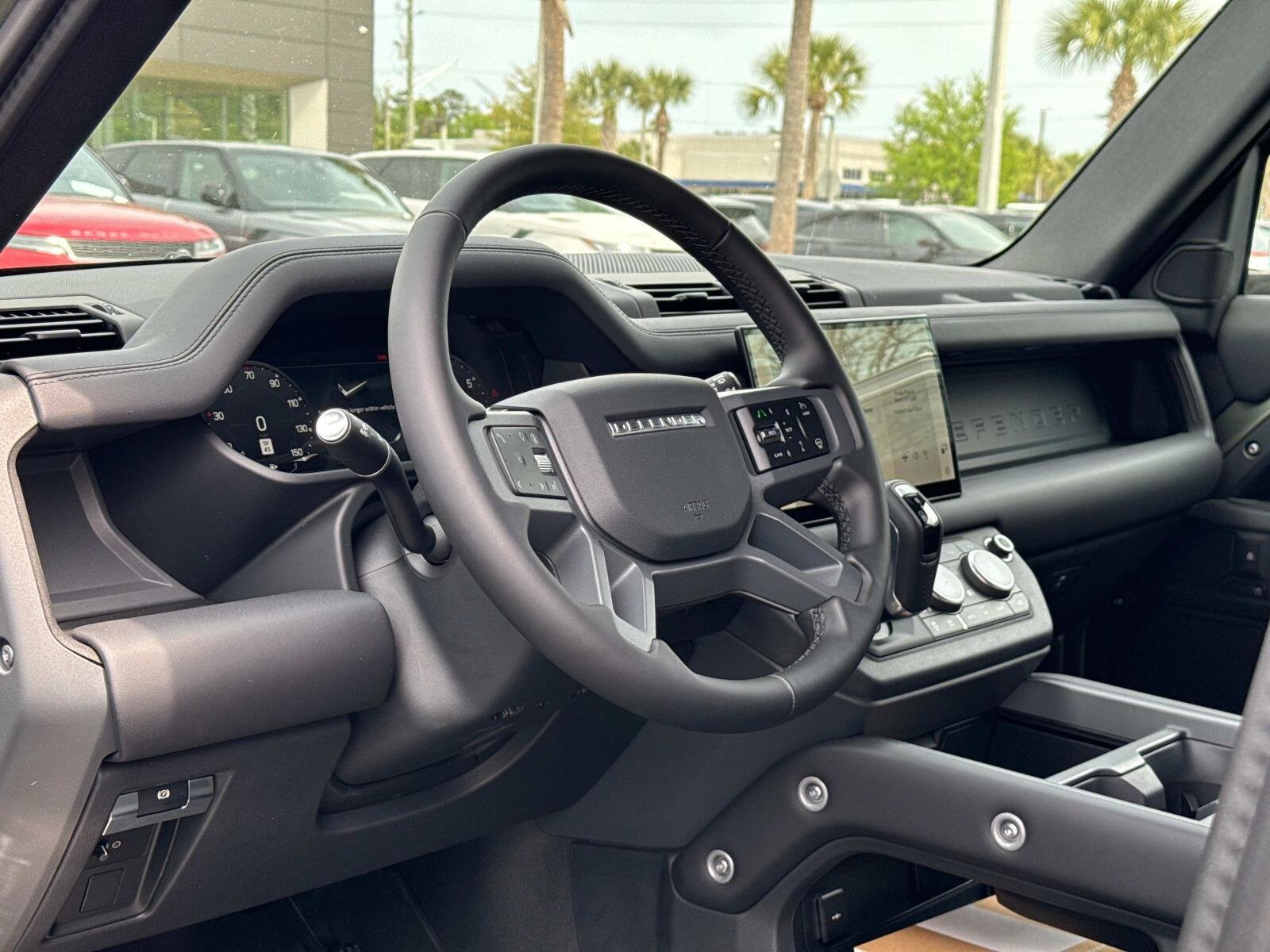 2025 Land Rover Defender X-Dynamic SE - Photo 21