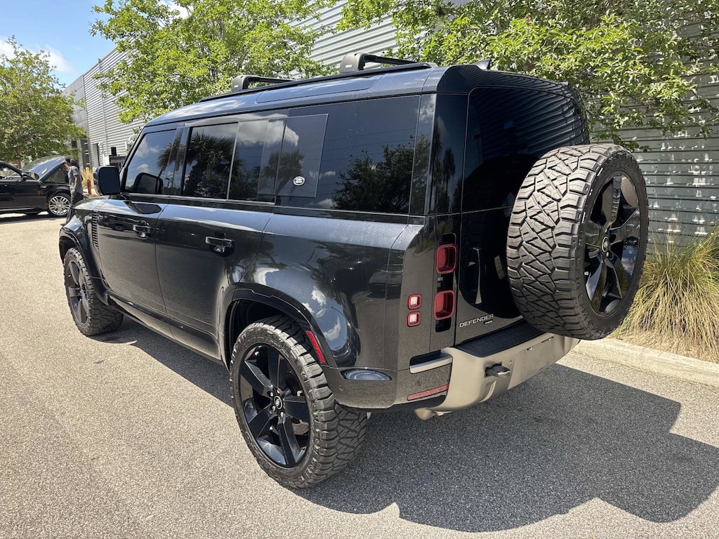 Used 2022 Land Rover Defender 110 X-Dynamic HSE AWD