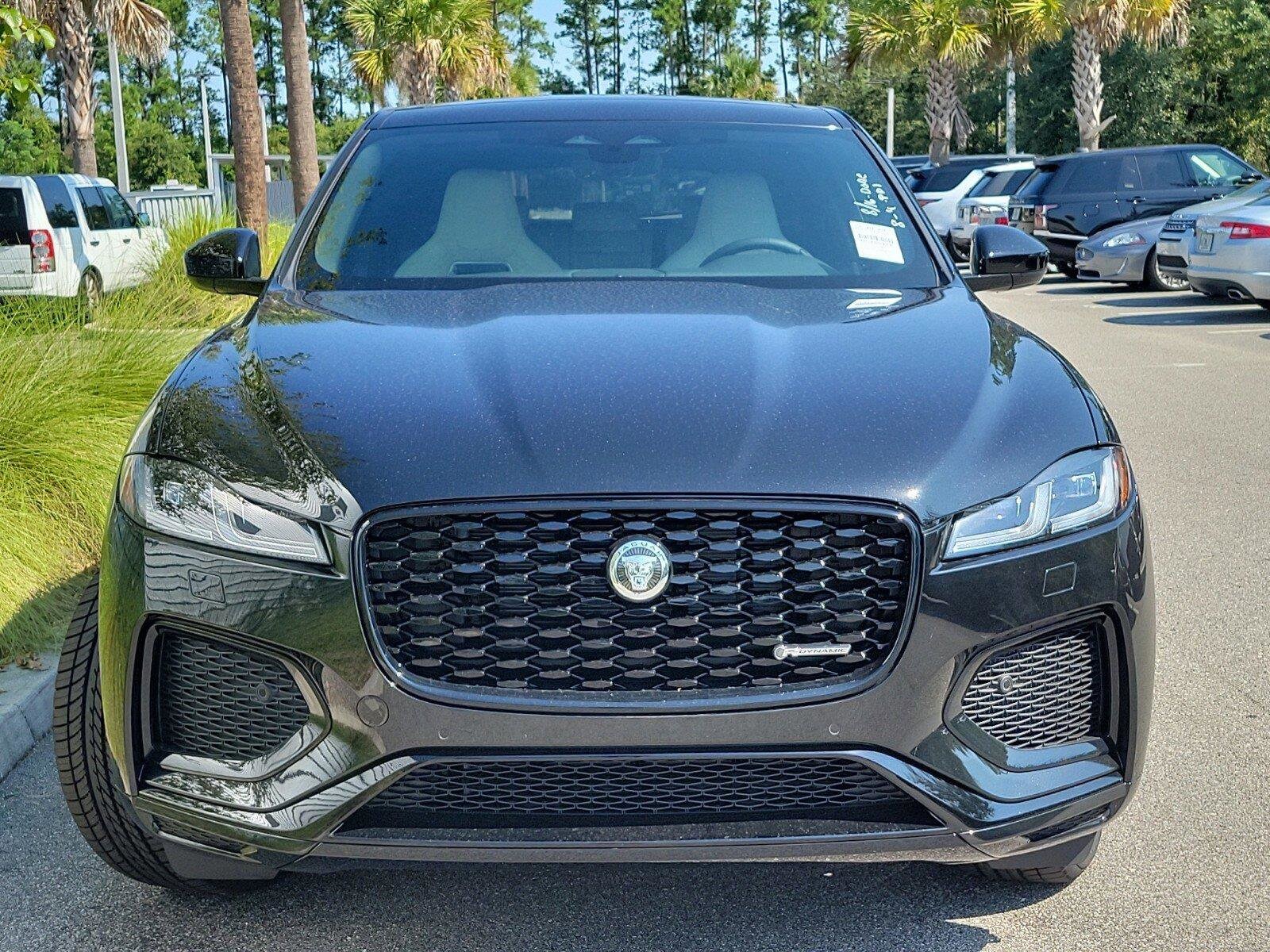 2024 Jaguar F-PACE R-Dynamic S P400 photo 2