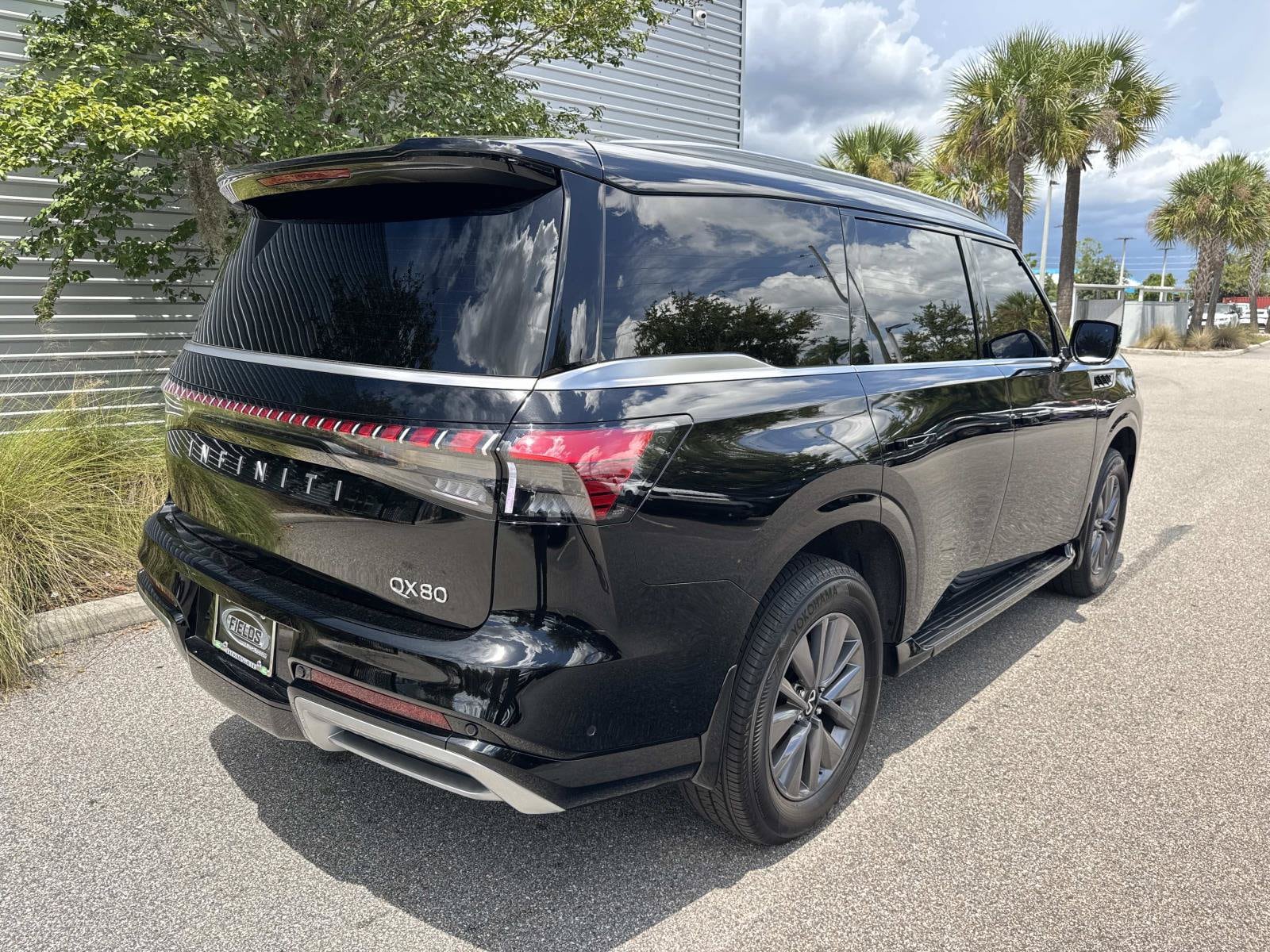 2026 INFINITI QX80 5