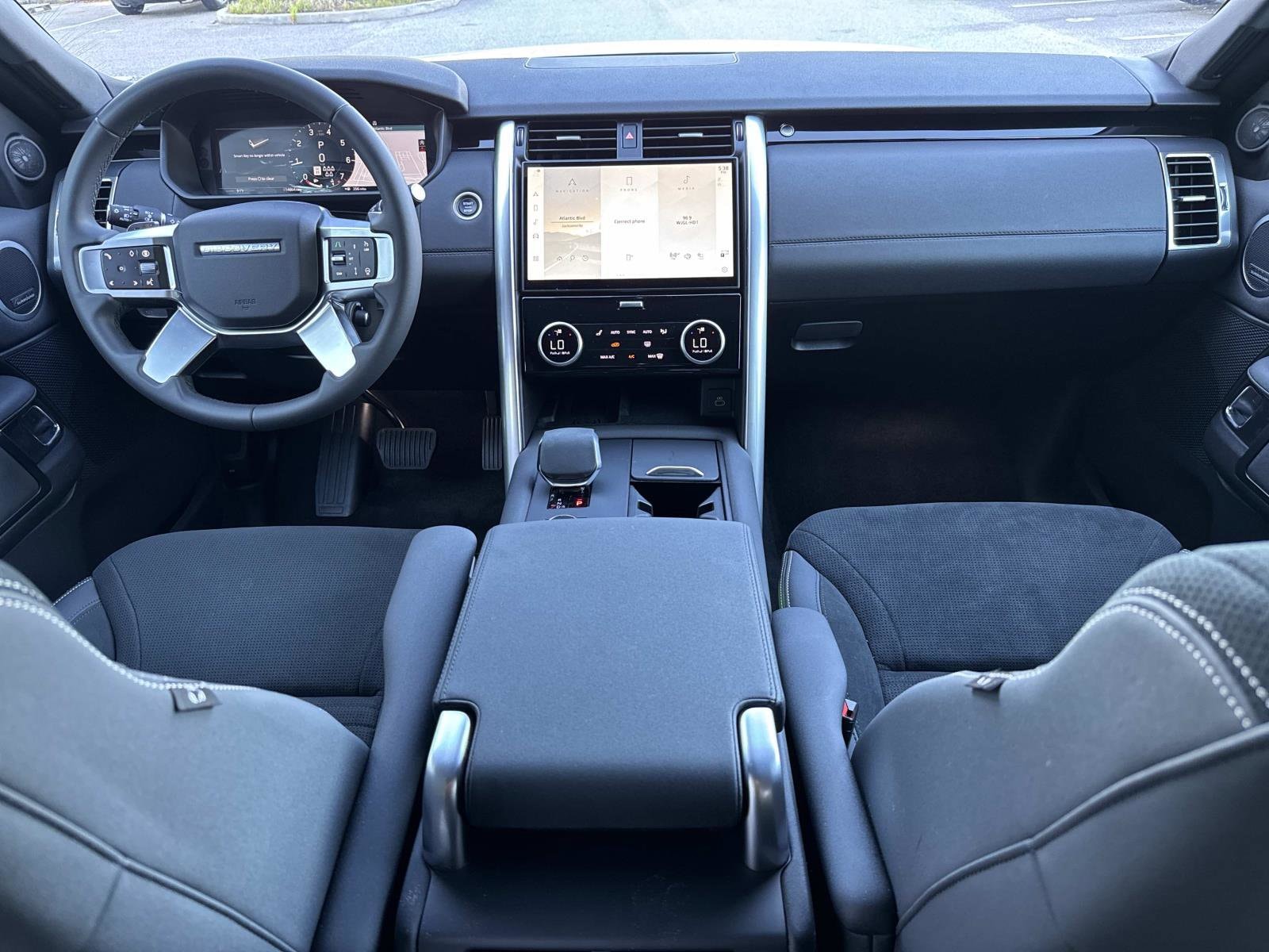 2025 Land Rover Discovery S - Photo 16