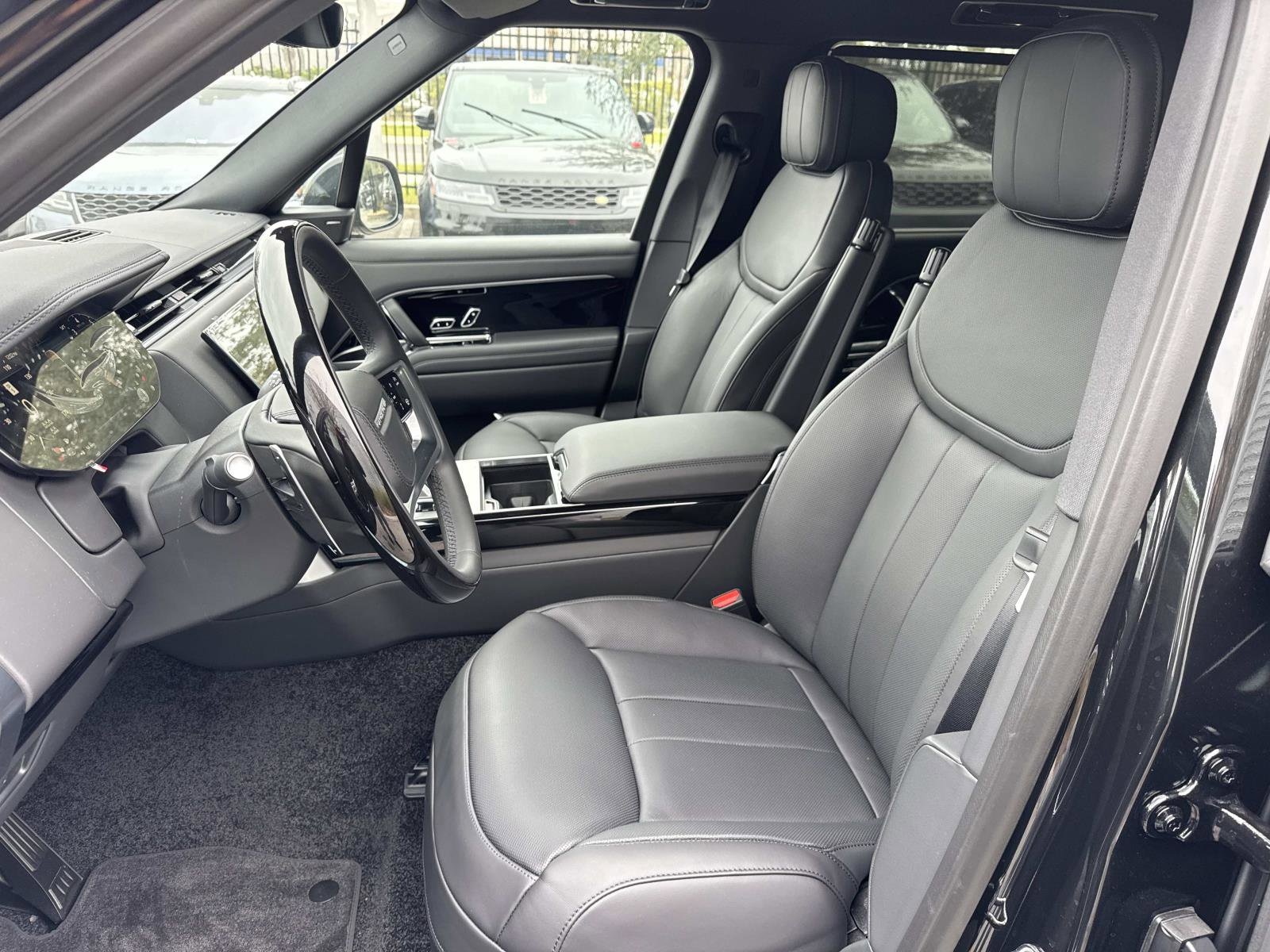 2026 Land Rover Range Rover SE - Photo 22