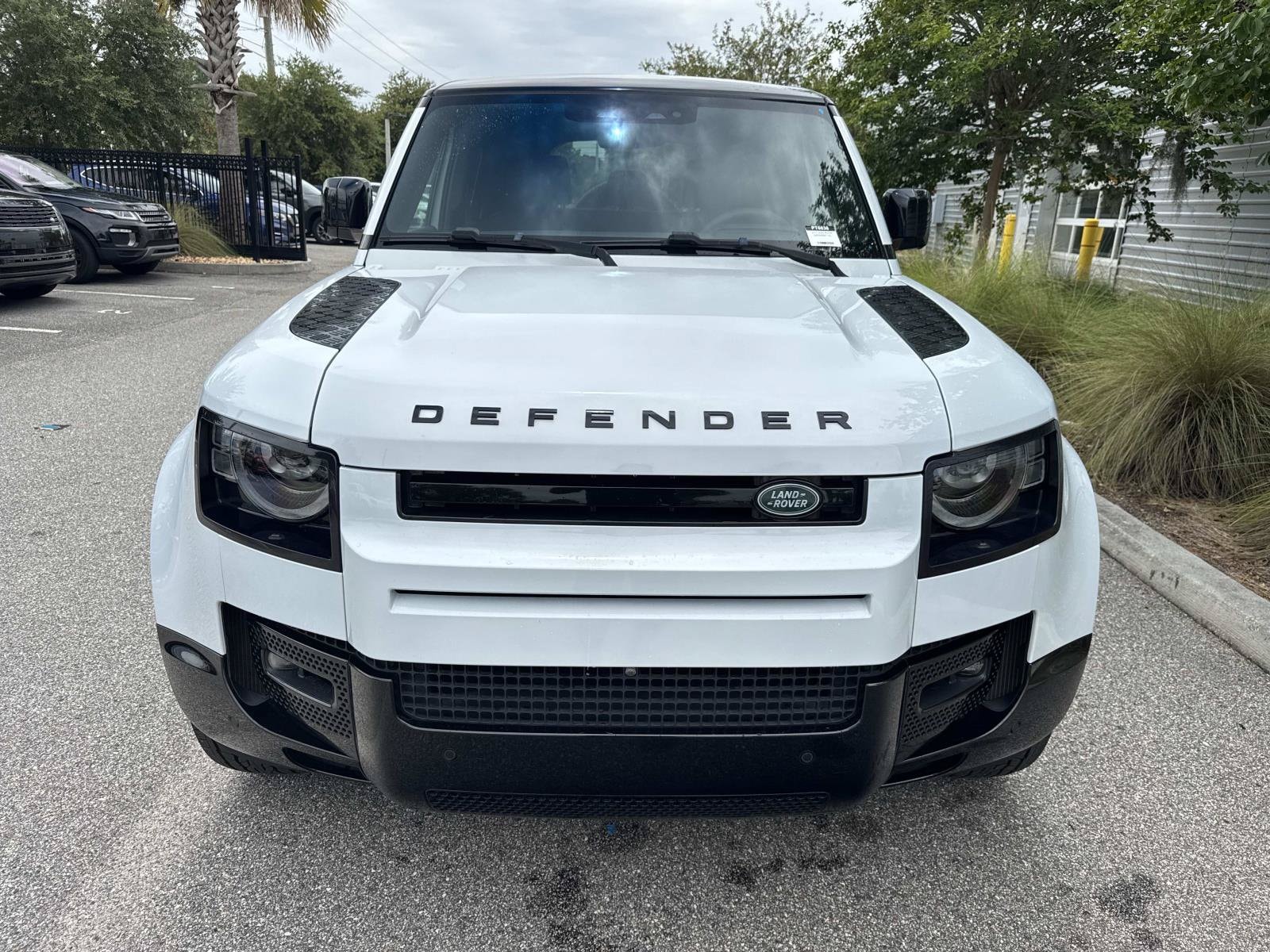 2023 Land Rover Defender V8 - Photo 8