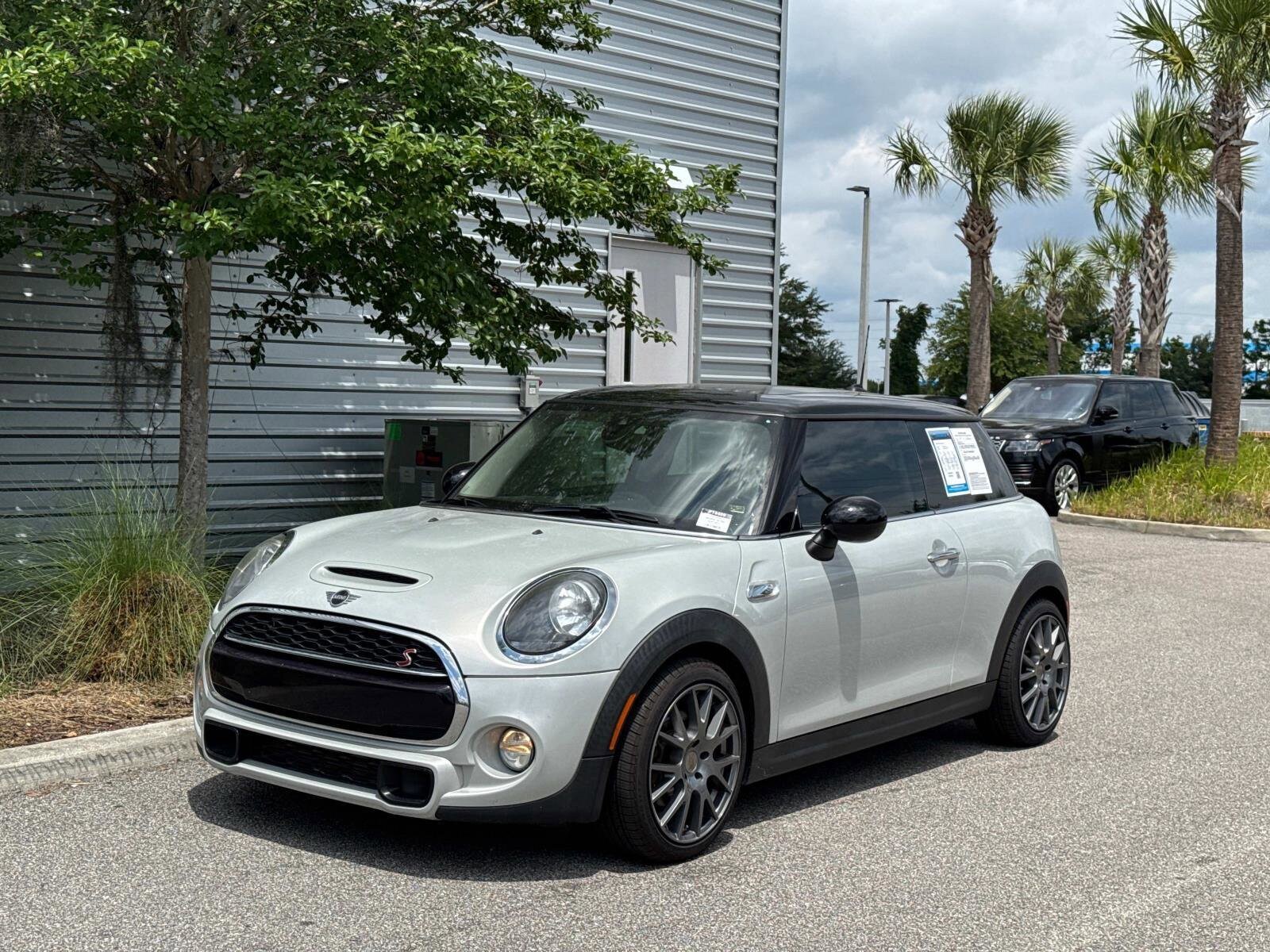 2019 MINI Hardtop 2 Door S's photo
