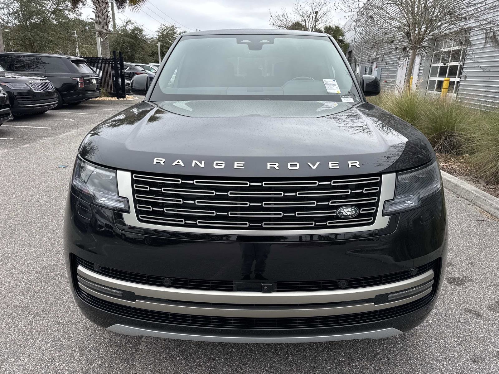 2026 Land Rover Range Rover SE - Photo 8