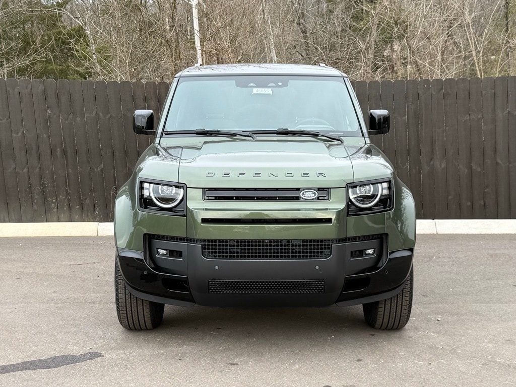 2026 Land Rover Defender X-Dynamic SE - Photo 9