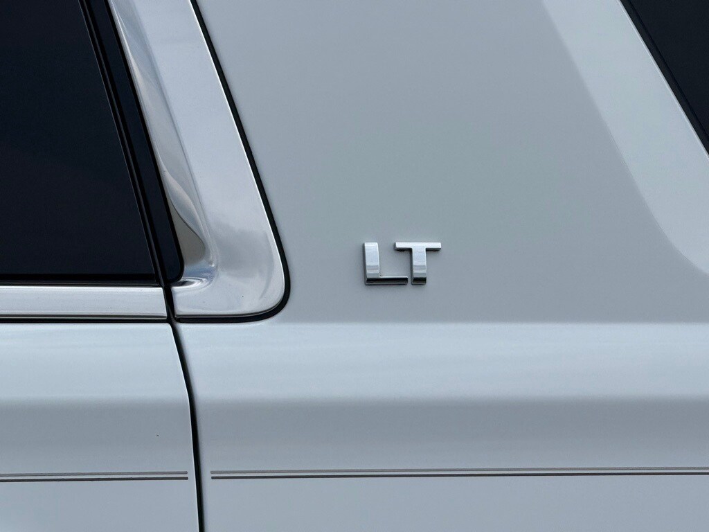 2018 Chevrolet Tahoe LT photo 4