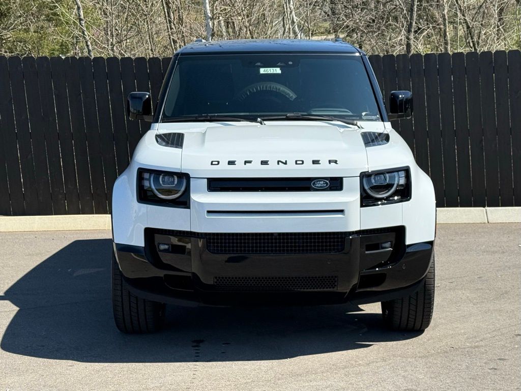 2026 Land Rover Defender X-Dynamic SE - Photo 8