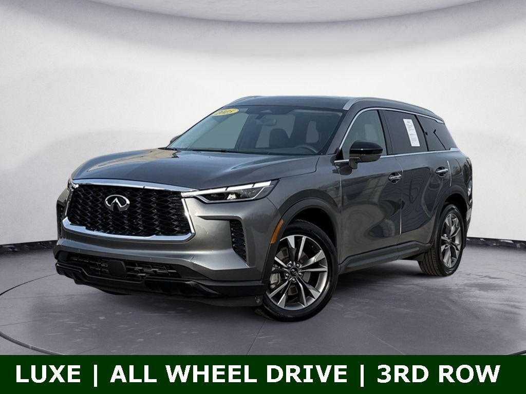 2025 INFINITI QX60 LUXE's photo