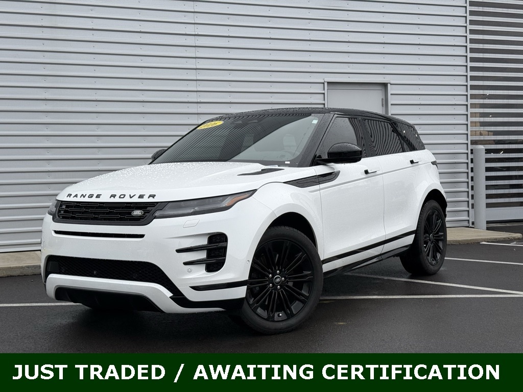 2026 Land Rover Range Rover Evoque Dynamic SE's photo