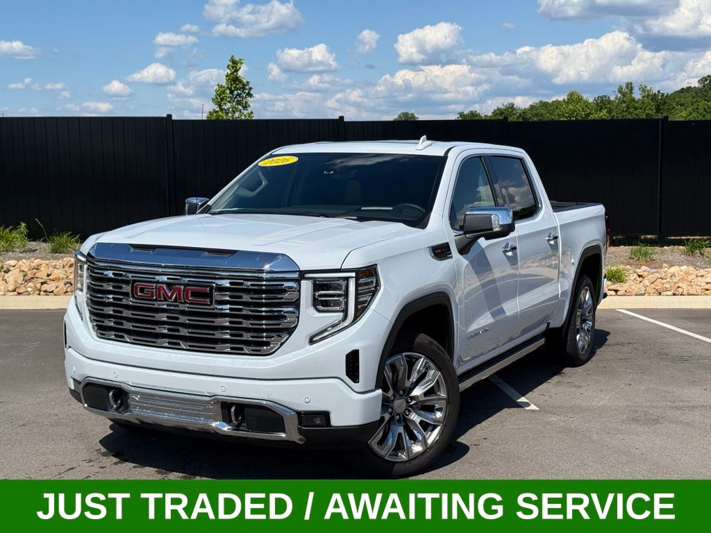 2026 GMC Sierra 4WD Crew Cab Short Box Denali's photo