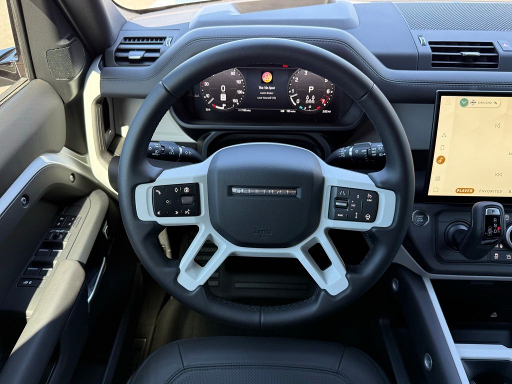 2026 Land Rover Defender X-Dynamic SE - Photo 18