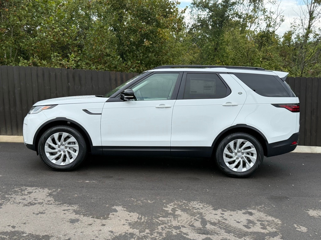 New 2025 Land Rover Discovery S SUV
