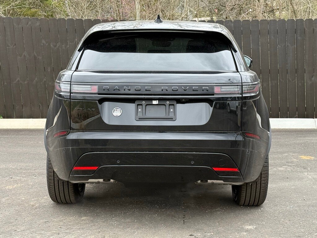 2025 Land Rover Range Rover Velar P250 Dynamic SE photo 2