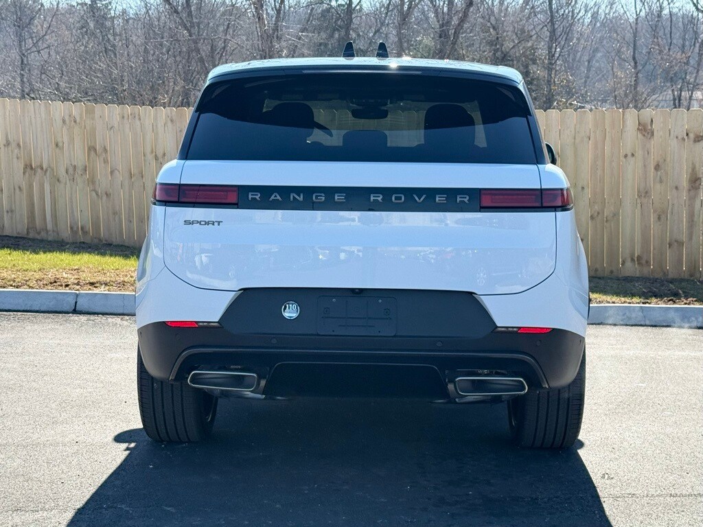 2025 Land Rover Range Rover Sport SE photo 2