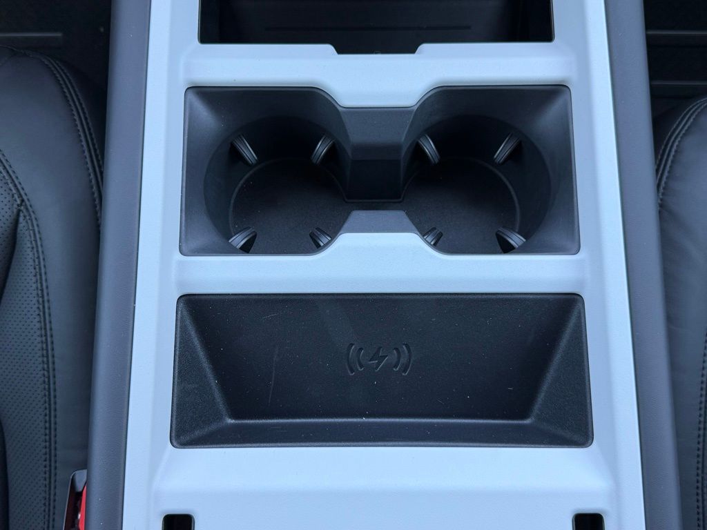 2026 Land Rover Defender X-Dynamic SE - Photo 22