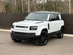 2026 Land Rover Defender 110 X-Dynamic SE SUV
