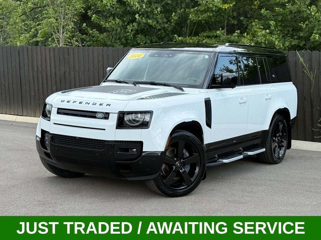 Pre-Owned 2024 Land Rover Defender 130 X-Dynamic SE