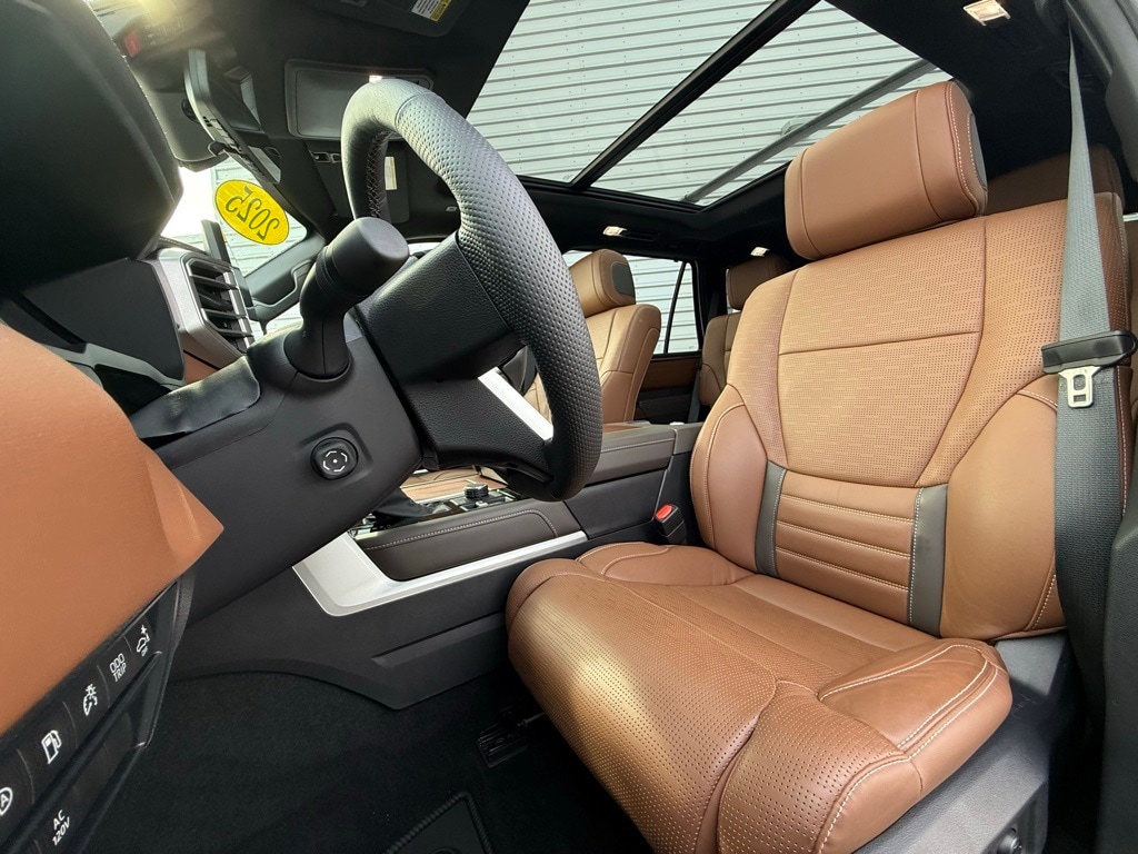 2025 Toyota Sequoia photo 3