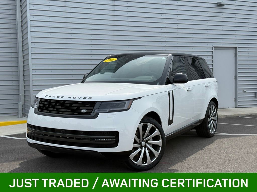 2025 Land Rover Range Rover 3.0 SE SWB's photo