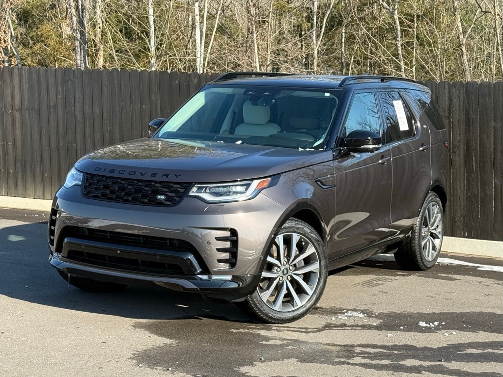 2025 Land Rover Discovery Dynamic SE