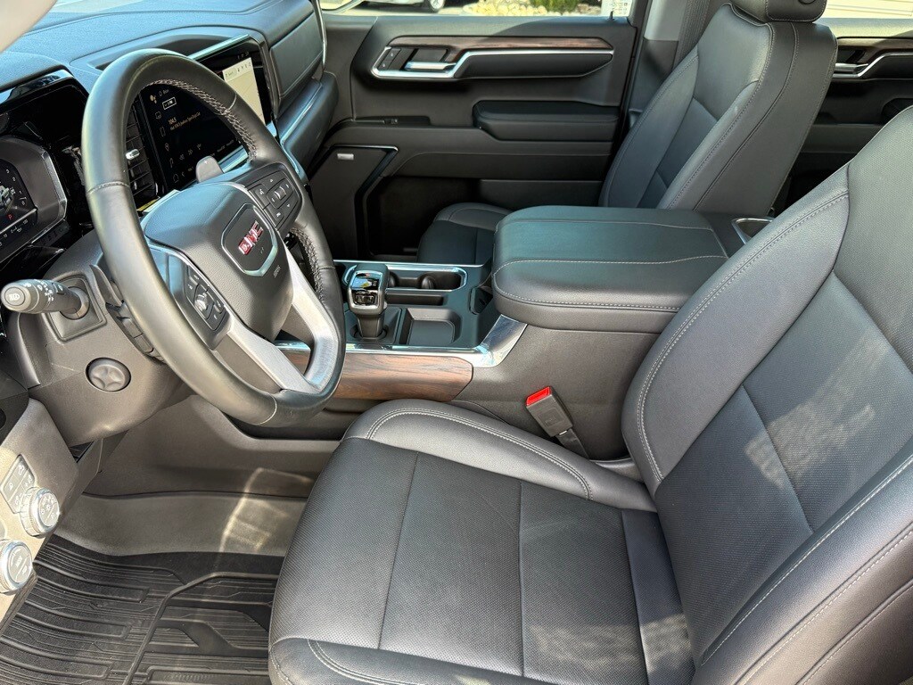 2023 Gmc Sierra 1500 SLT photo 3