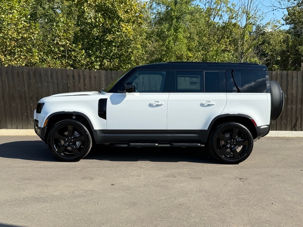 New 2026 Land Rover Defender 110 S 300PS SUV