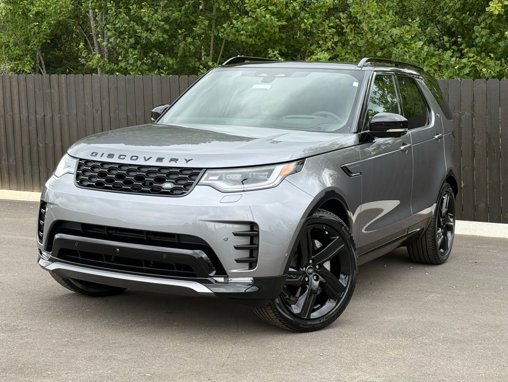 2025 Land Rover Discovery Dynamic SE's photo