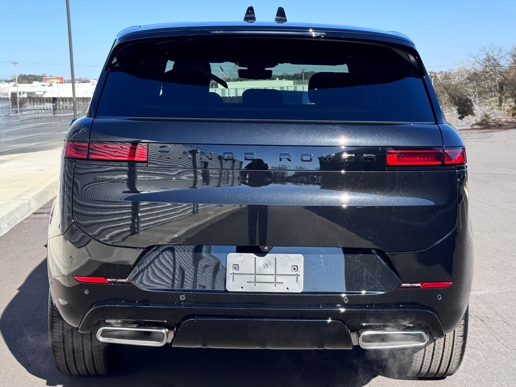 New 2026 Land Rover Range Rover Sport Dynamic SE SUV