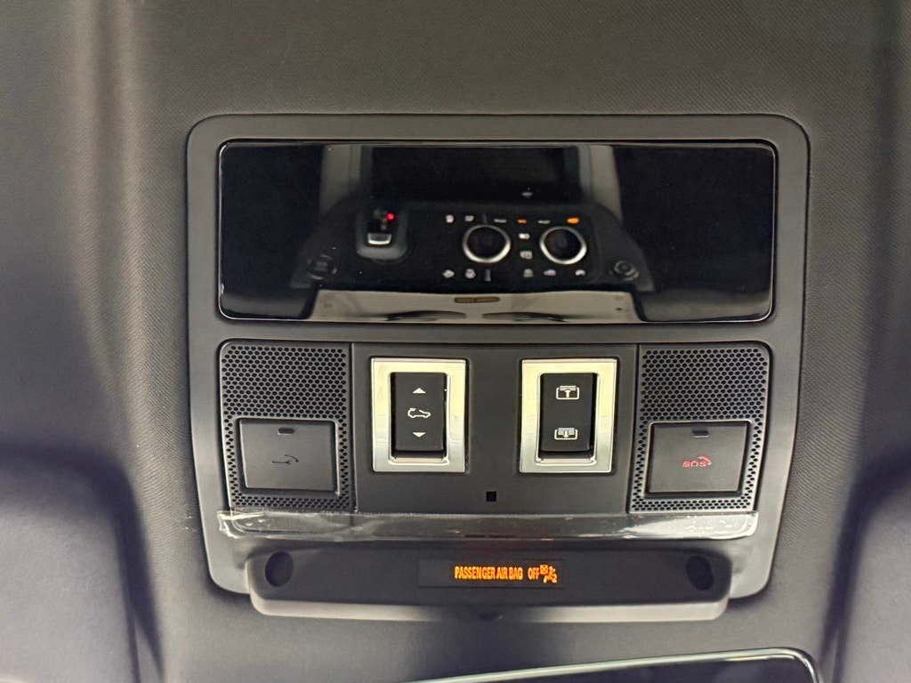 2026 Land Rover Defender X-Dynamic SE - Photo 29