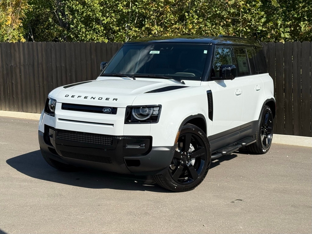 2026 Land Rover Defender S's photo