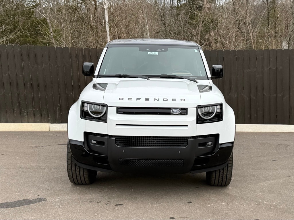 2026 Land Rover Defender X-Dynamic SE - Photo 9