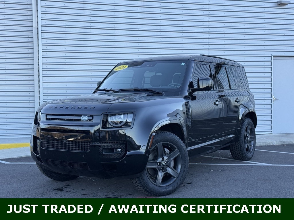 2024 Land Rover Defender X-Dynamic SE's photo