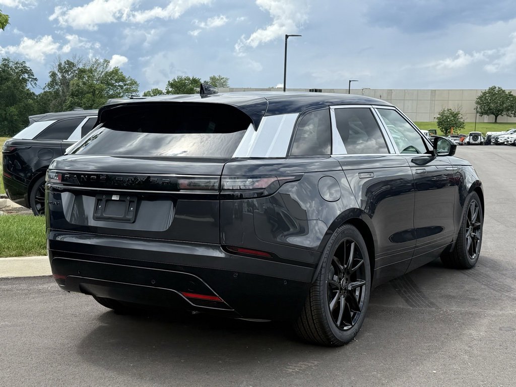 2026 Land Rover Range Rover Velar P250 Dynamic SE photo 2