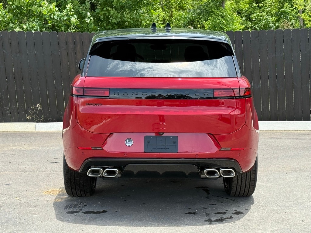New 2025 Land Rover Range Rover Sport Dynamic SE SUV
