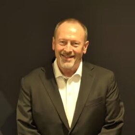 Staff member Billy Keylon from ID_8baf70