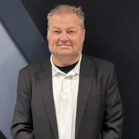 Staff member Tom Floyd from ID_8baf70