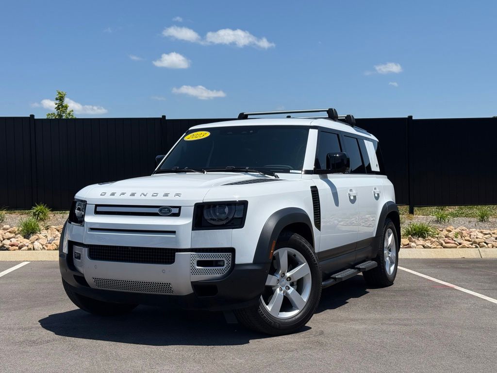 2023 Land Rover Defender's photo