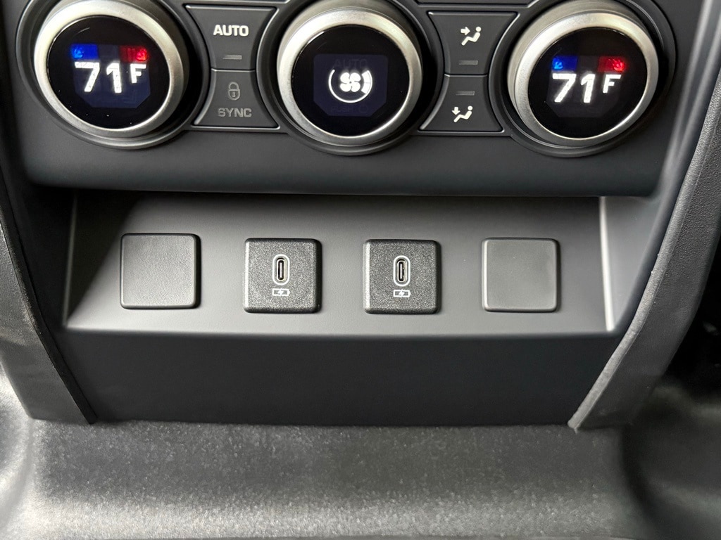 2026 Land Rover Defender X-Dynamic SE - Photo 37
