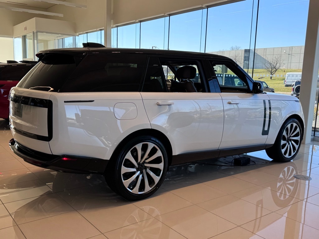 New 2026 Land Rover Range Rover Autobiography SUV