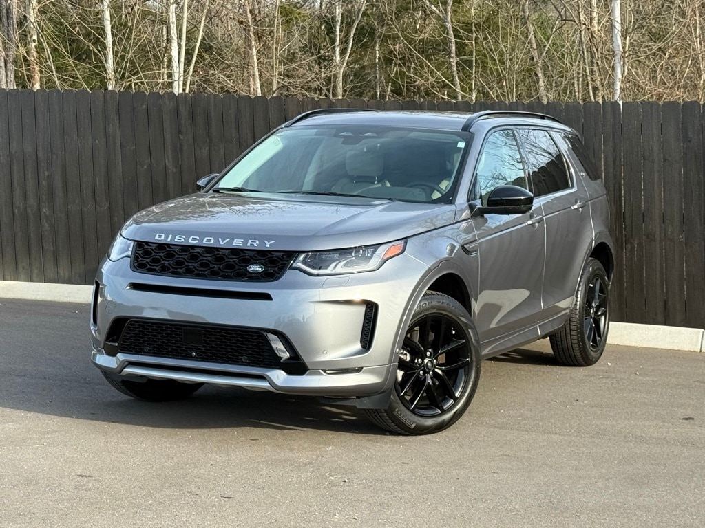 2025 Land Rover Discovery Sport S's photo