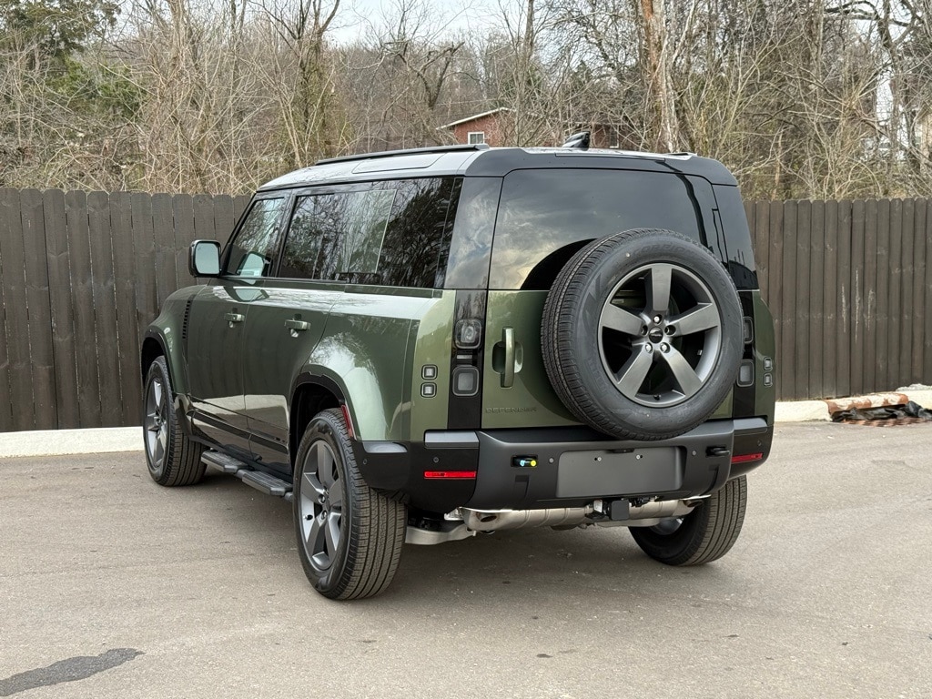 New 2026 Land Rover Defender 110 X-Dynamic SE SUV