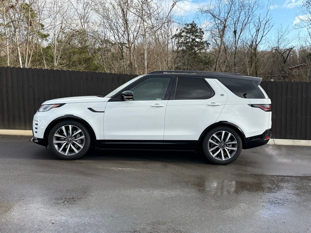 Certified 2025 Land Rover Discovery Dynamic SE SUV