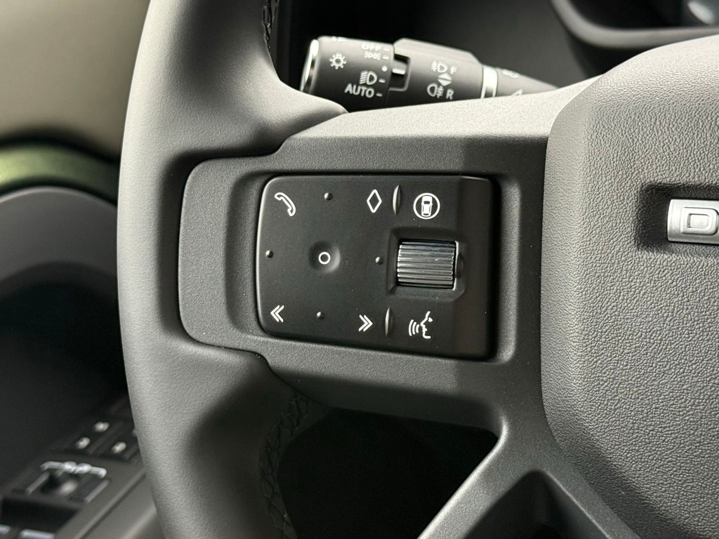 2026 Land Rover Defender X-Dynamic SE - Photo 20