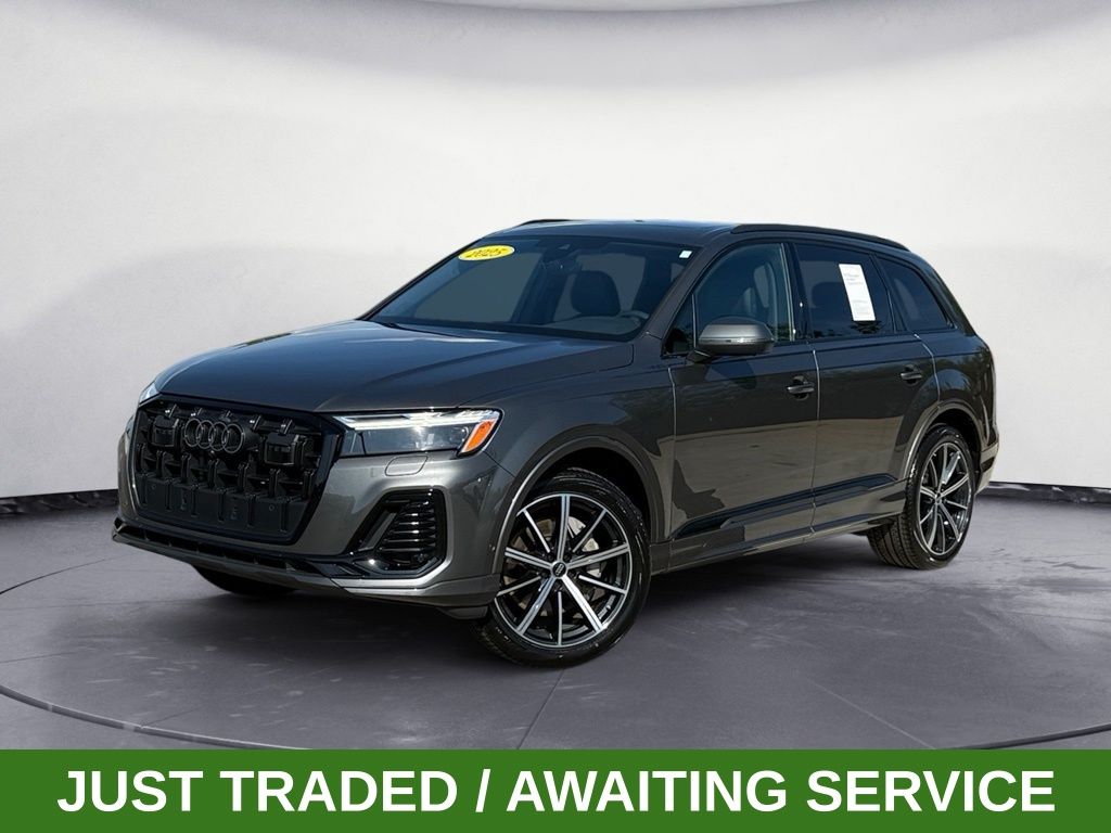 Pre-Owned 2025 Audi Q7 45 Premium Plus