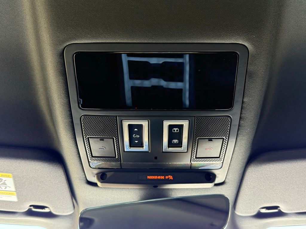 2026 Land Rover Defender X-Dynamic SE - Photo 30