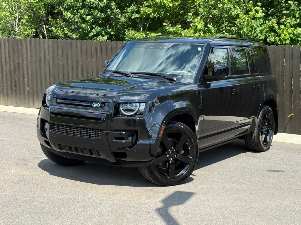 New 2026 Land Rover Defender 110 X-Dynamic SE