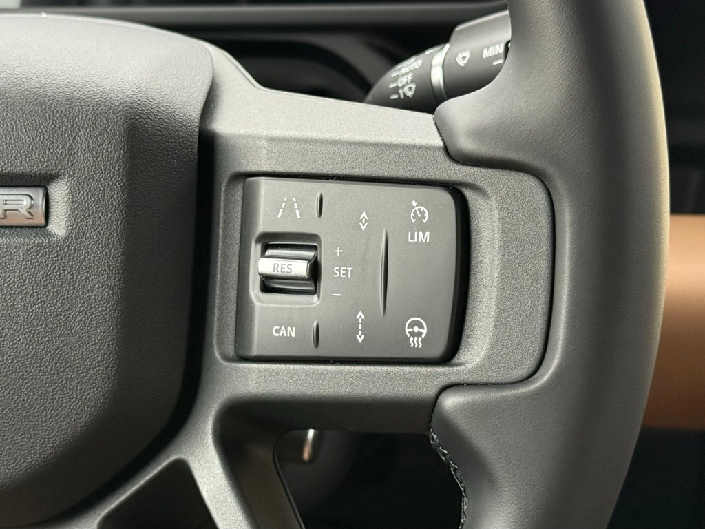 2026 Land Rover Defender X-Dynamic SE - Photo 21