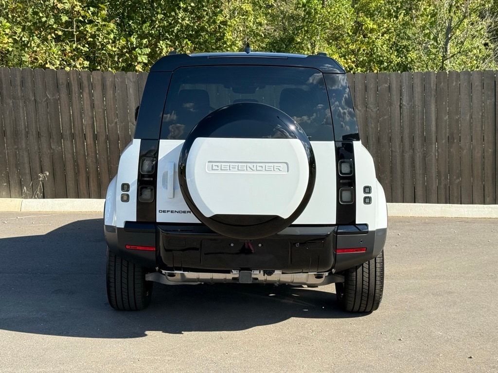 New 2026 Land Rover Defender 110 S 300PS SUV